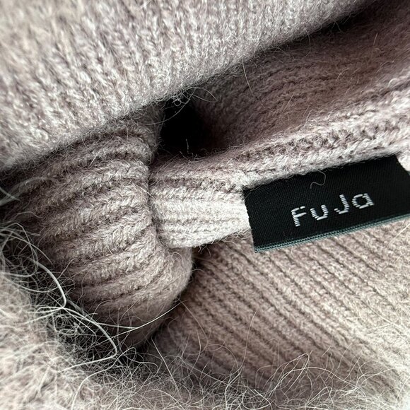 Angora Rabbit Hair Cozy Beanie Hat Fuzzy.  Light Pink / Gray.  FUJA Brand main image 4